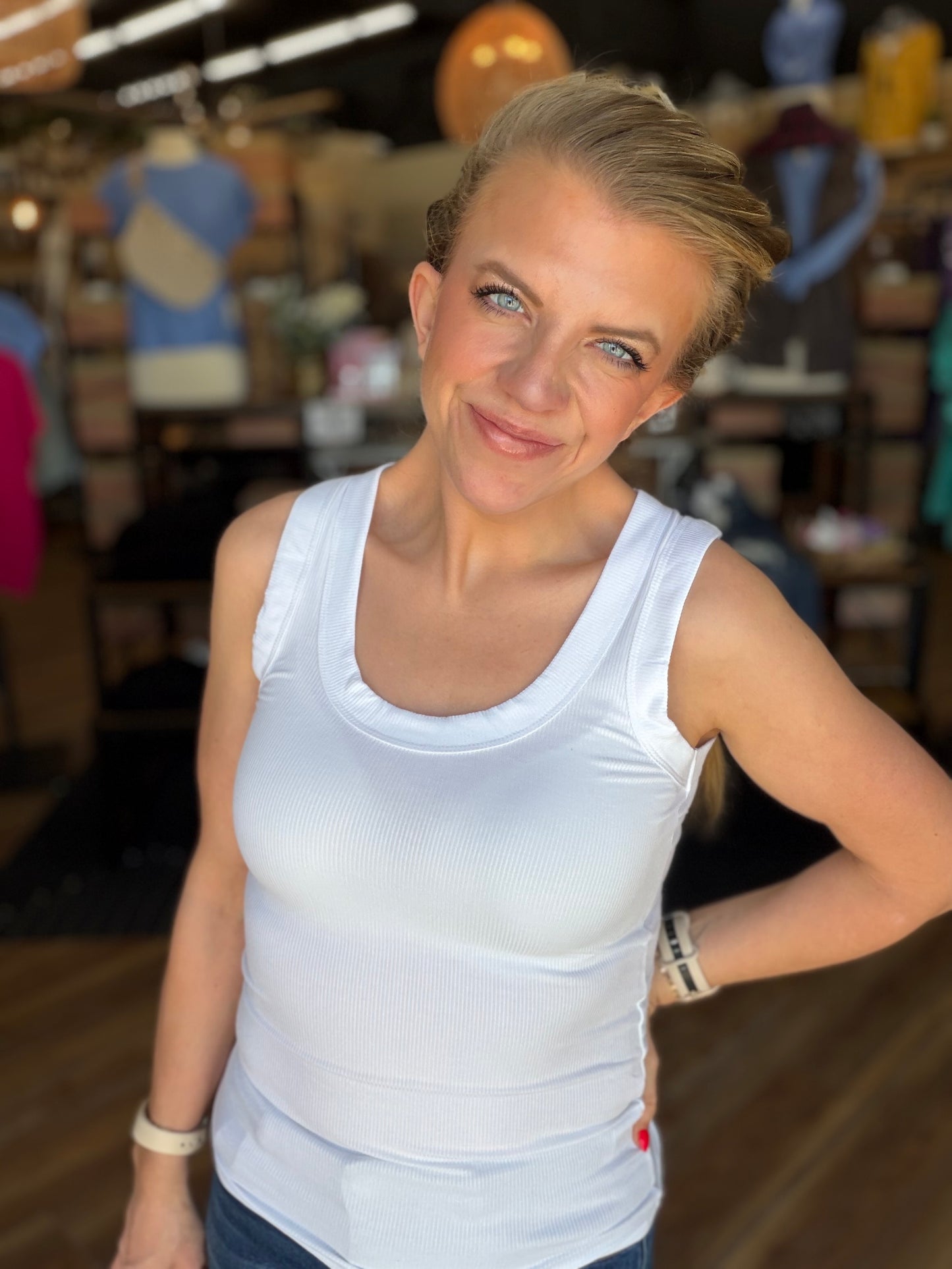 Scooped Ribbed Tank