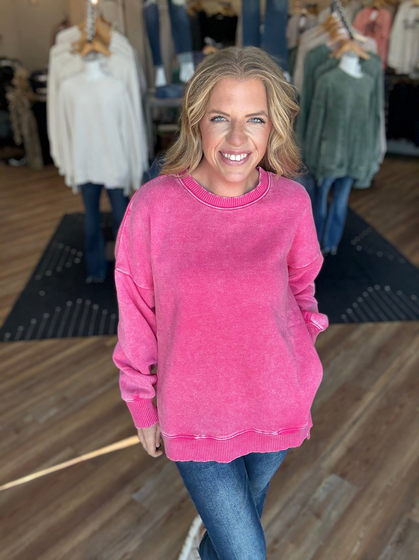 Winner Sweatshirt Acid Wash