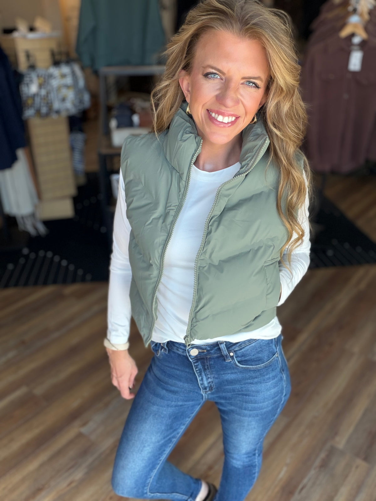 Valuable Cropped Vest