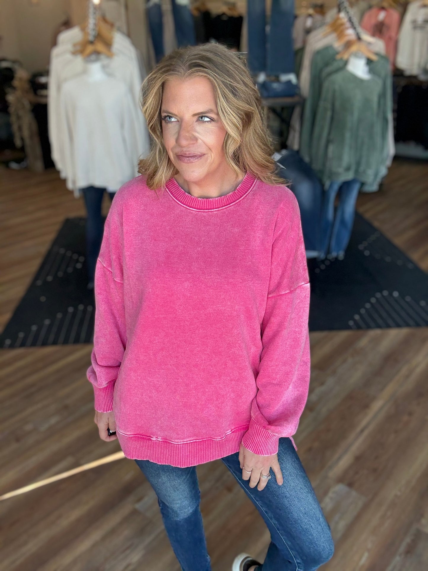 Winner Sweatshirt Acid Wash