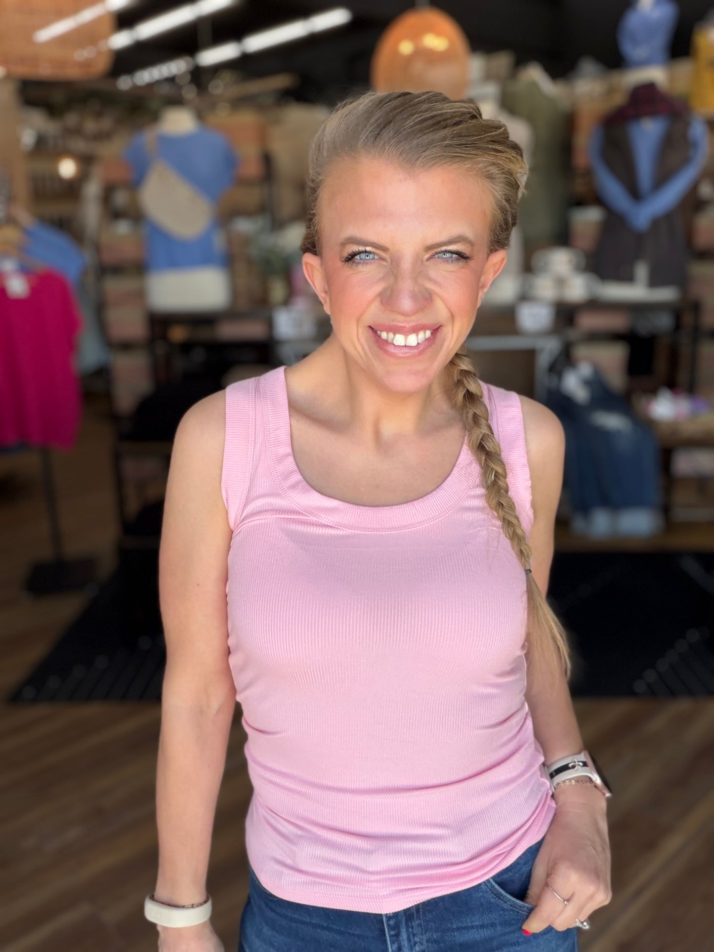 Scooped Ribbed Tank