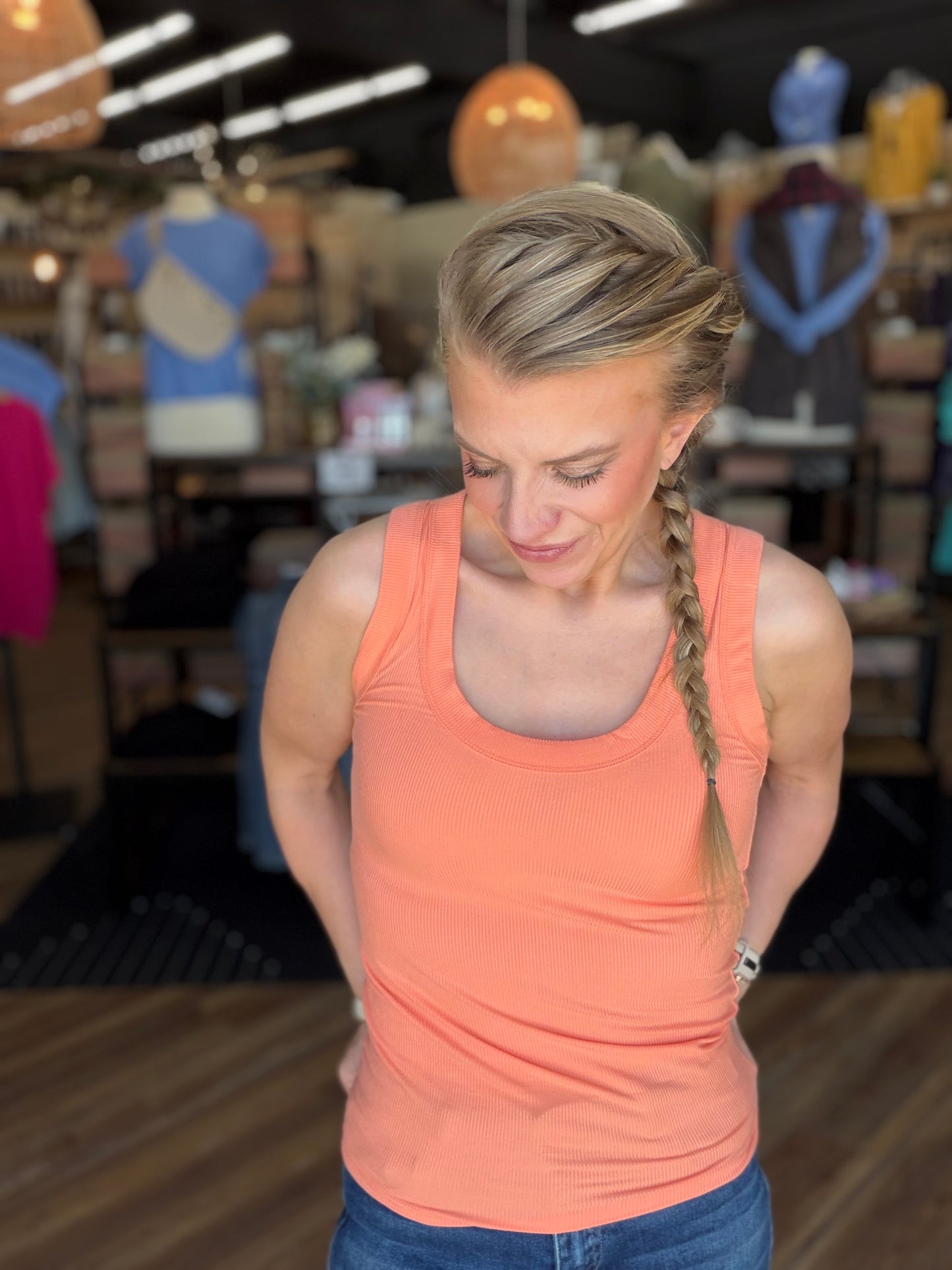 Scooped Ribbed Tank