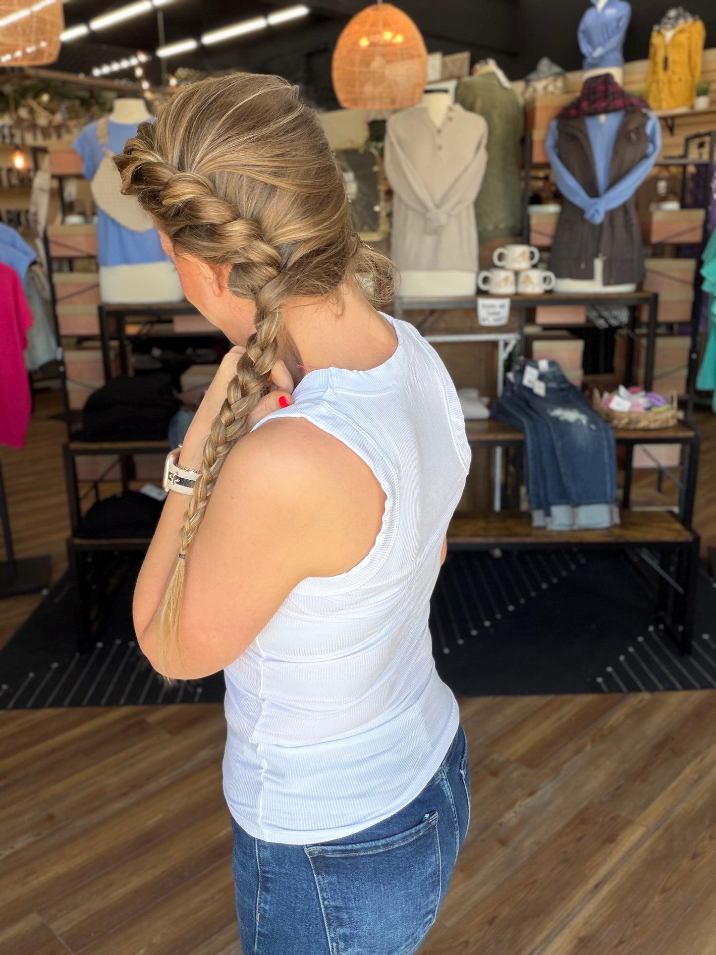 Scooped Ribbed Tank
