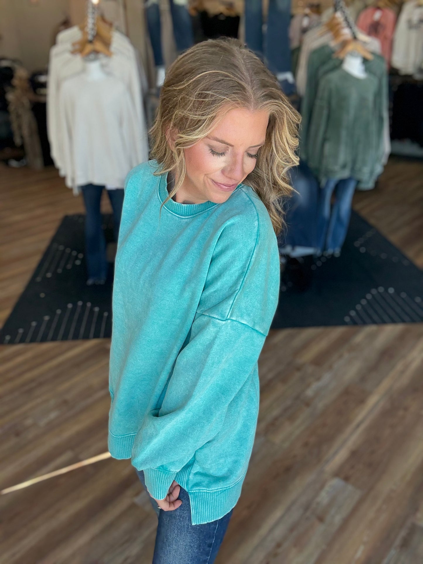 Winner Sweatshirt Acid Wash