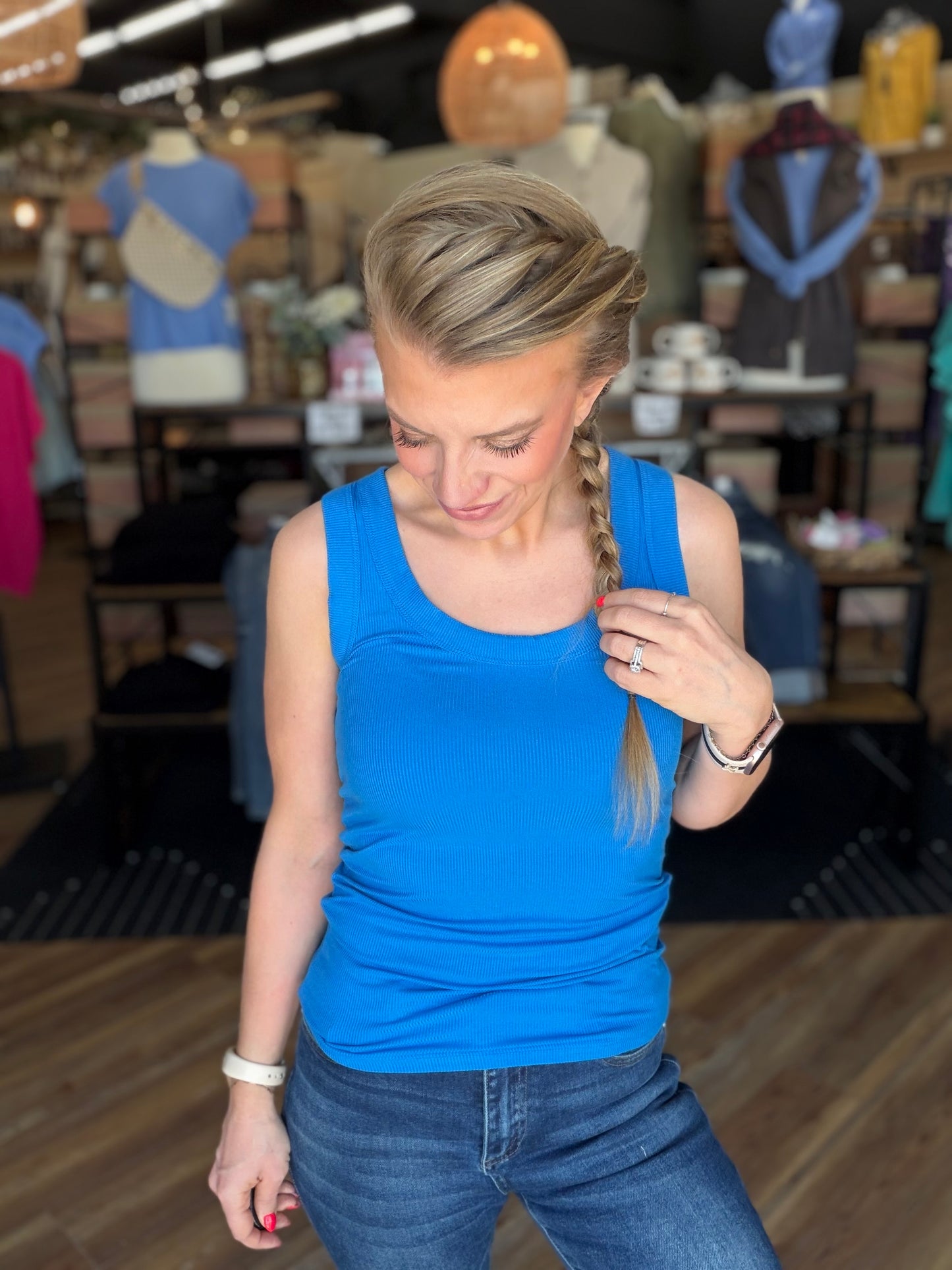 Scooped Ribbed Tank