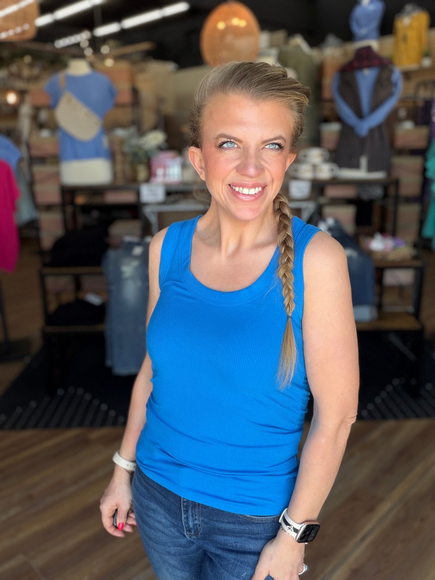 Scooped Ribbed Tank