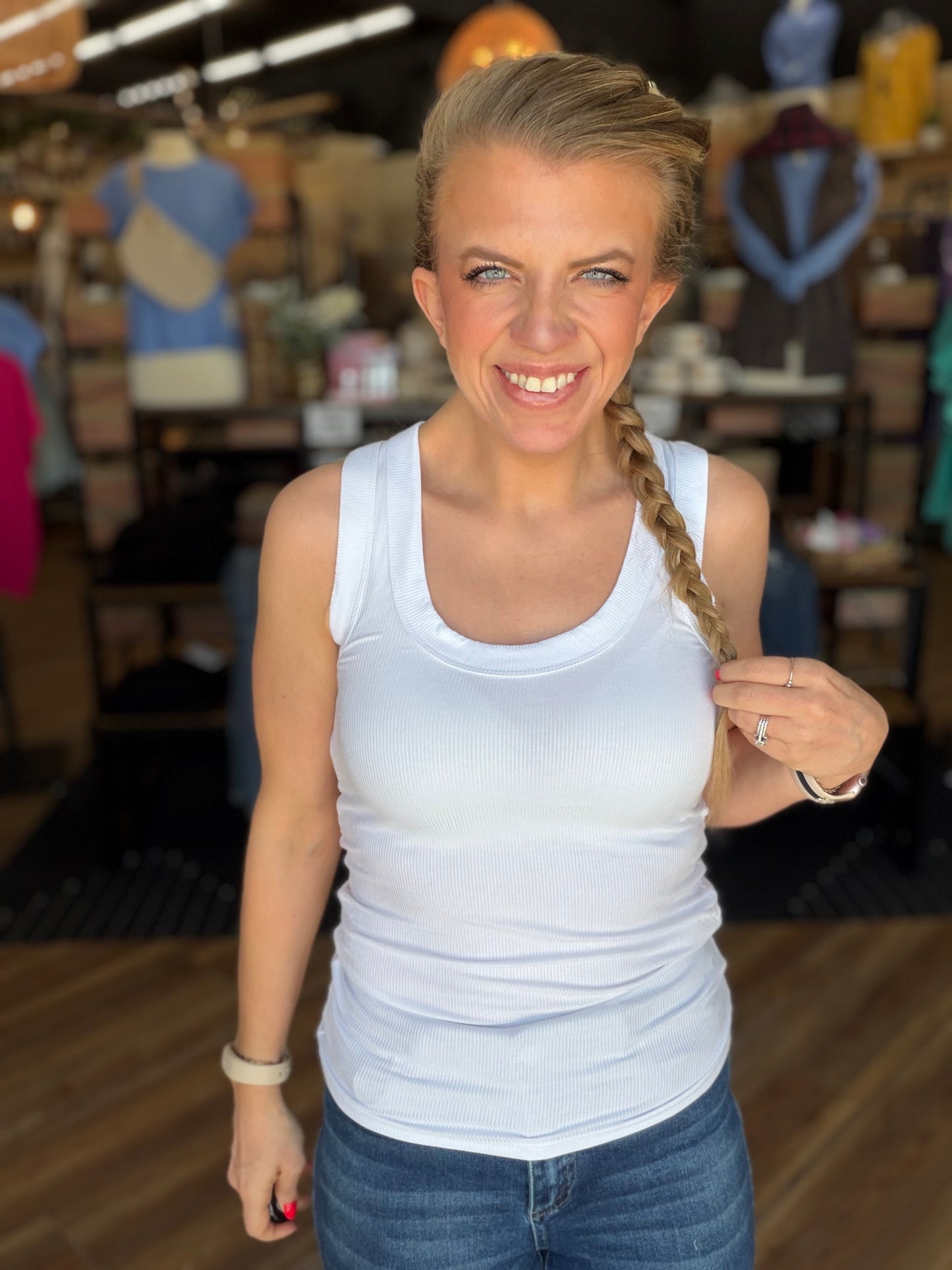 Scooped Ribbed Tank