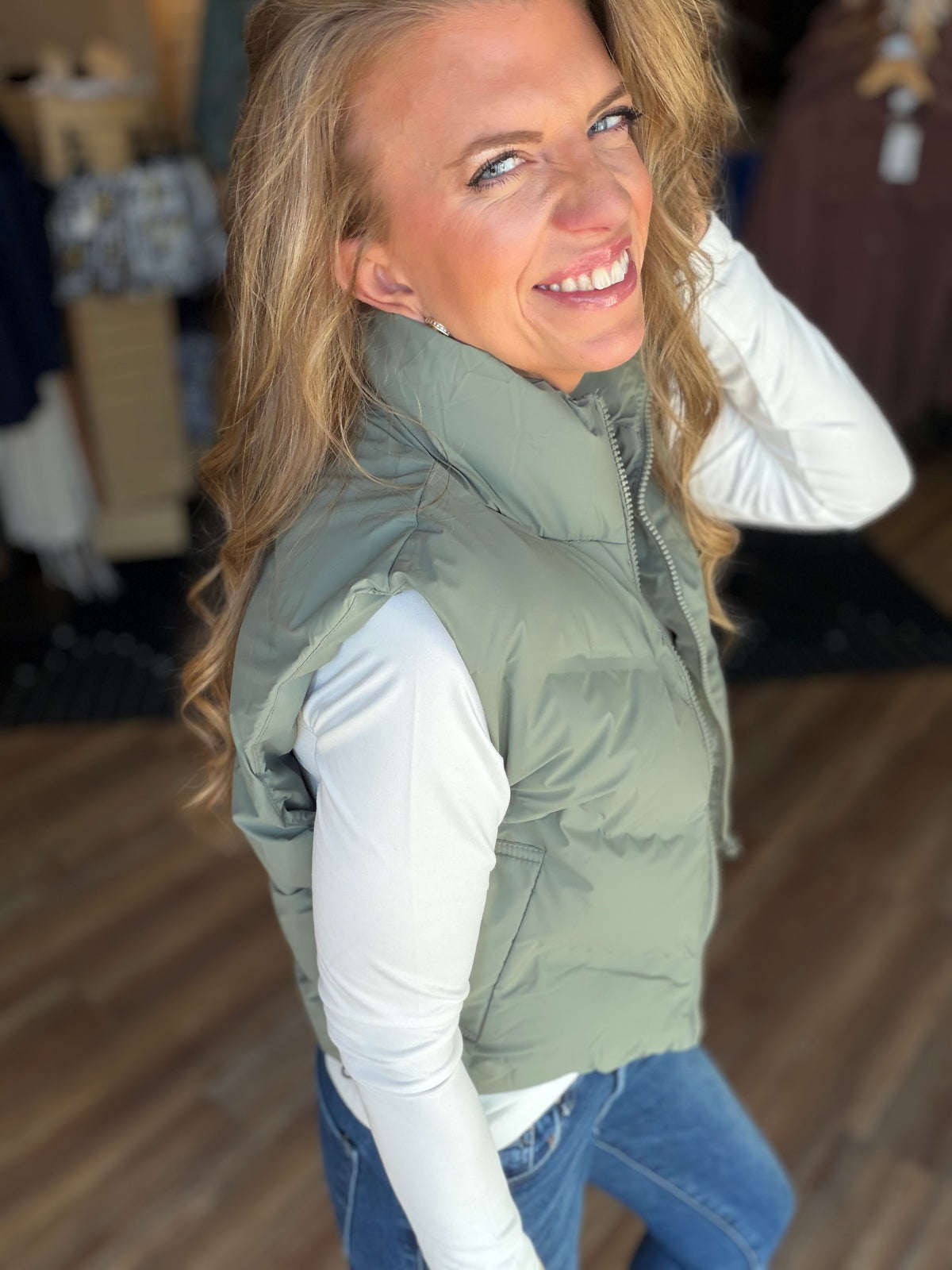 Valuable Cropped Vest