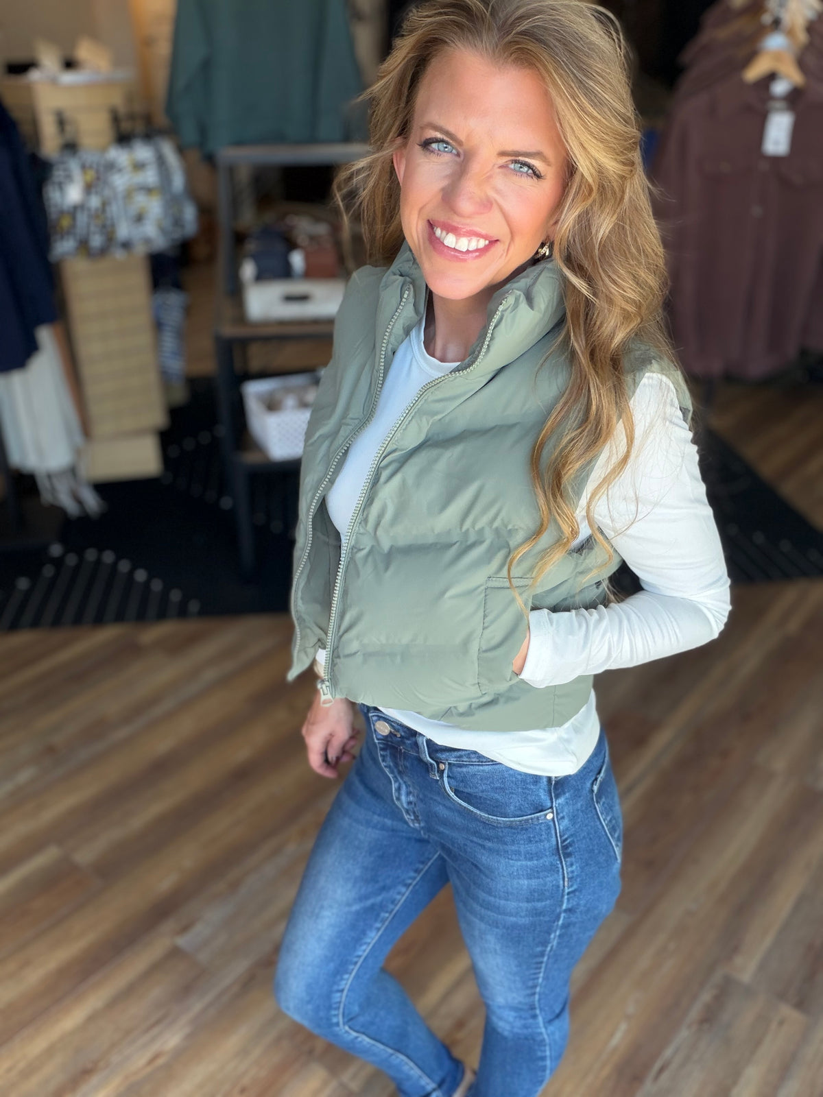 Valuable Cropped Vest