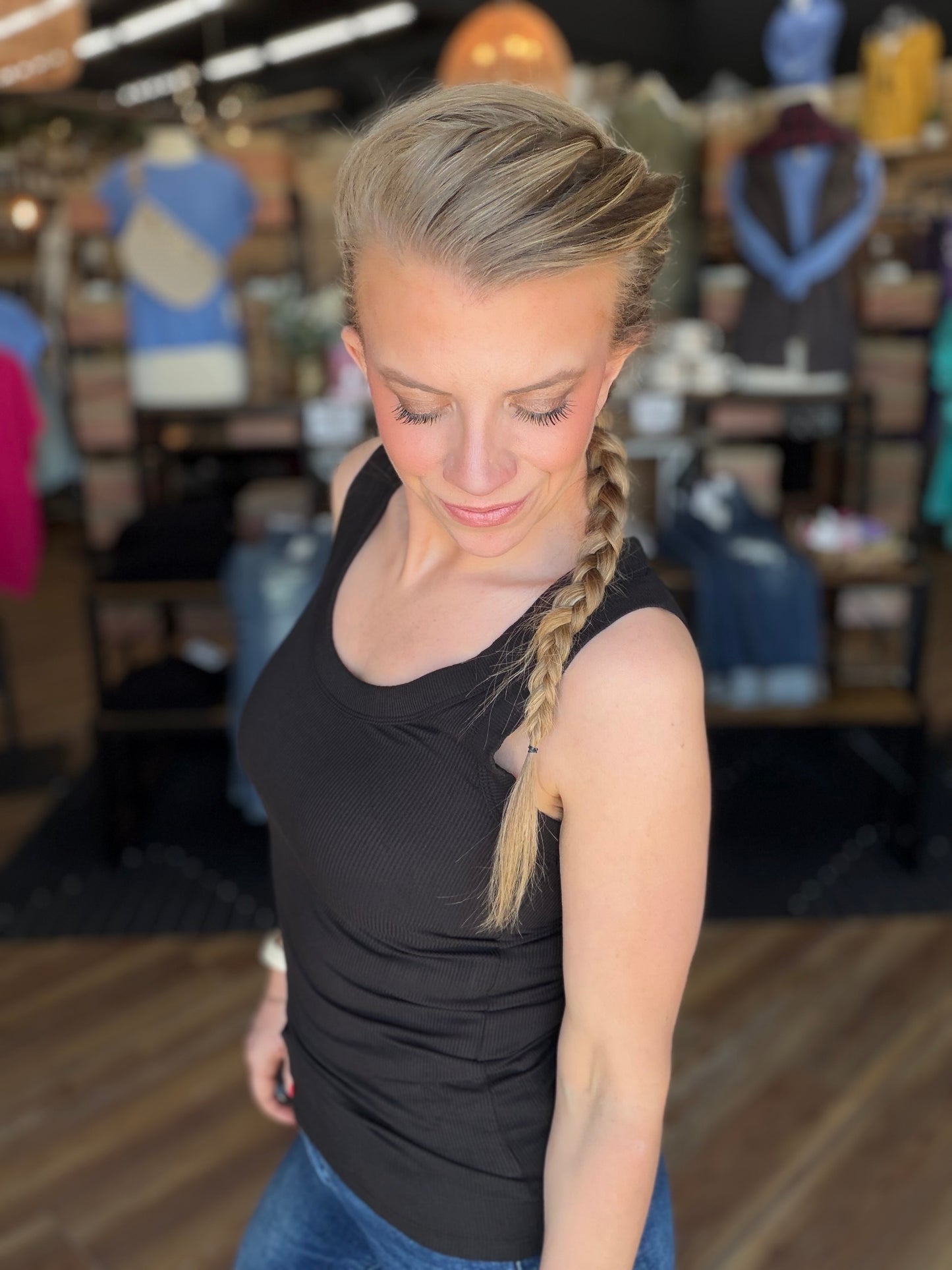 Scooped Ribbed Tank