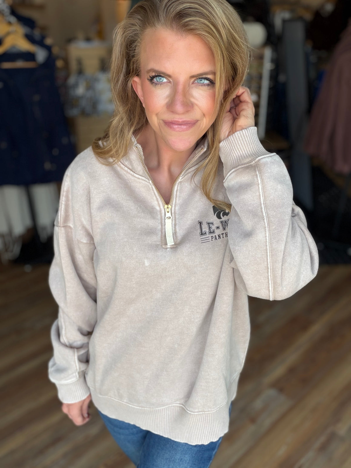 Le-Win Quarter Zip