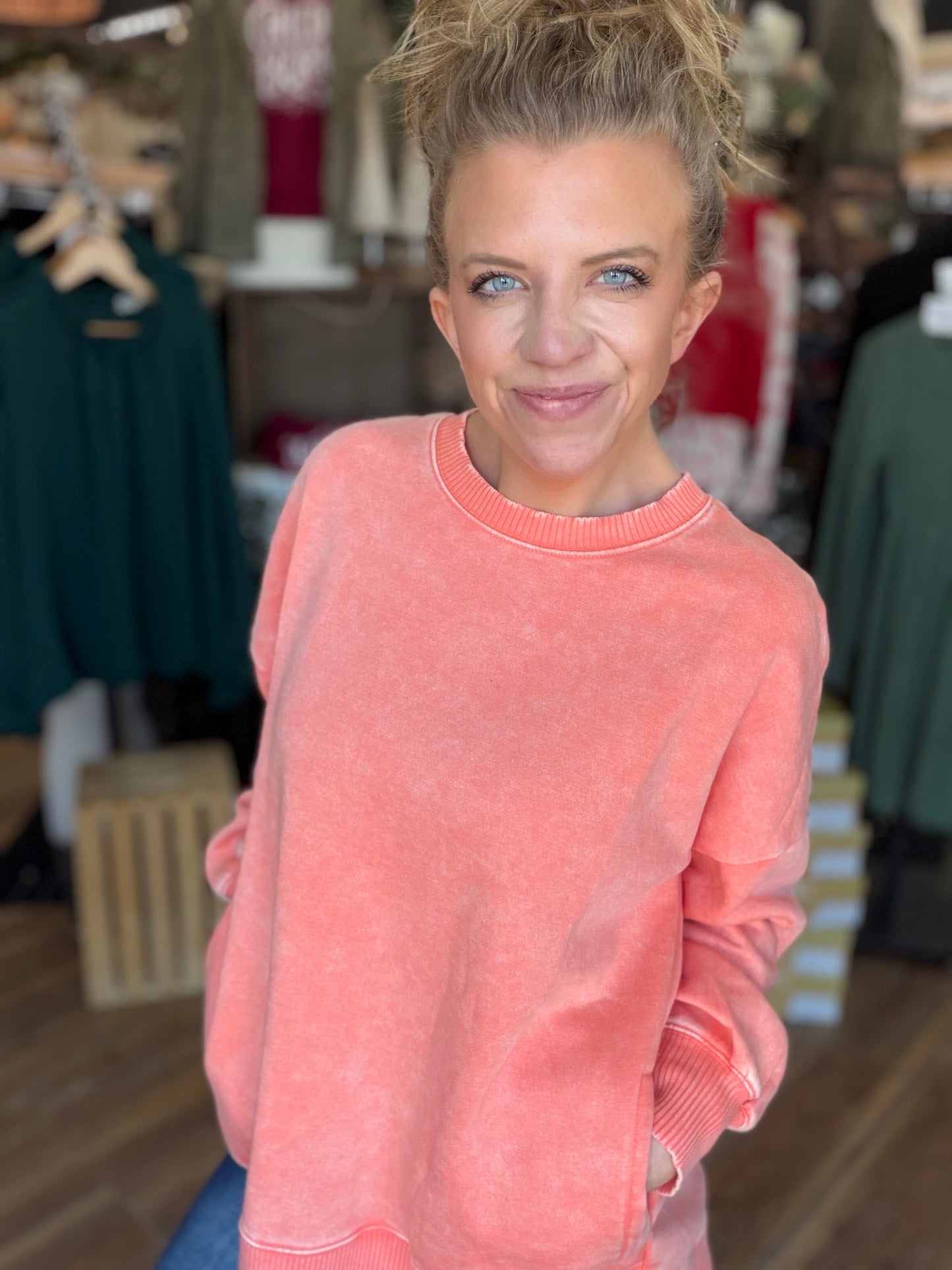 Winner Sweatshirt Acid Wash