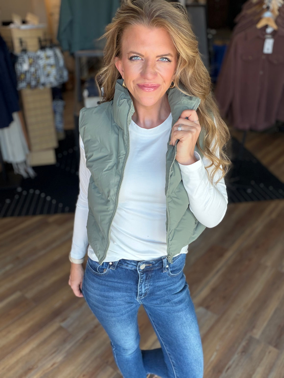Valuable Cropped Vest