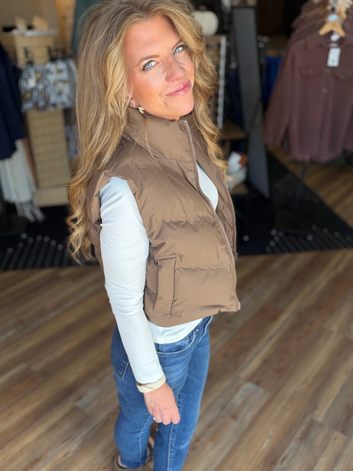 Valuable Cropped Vest