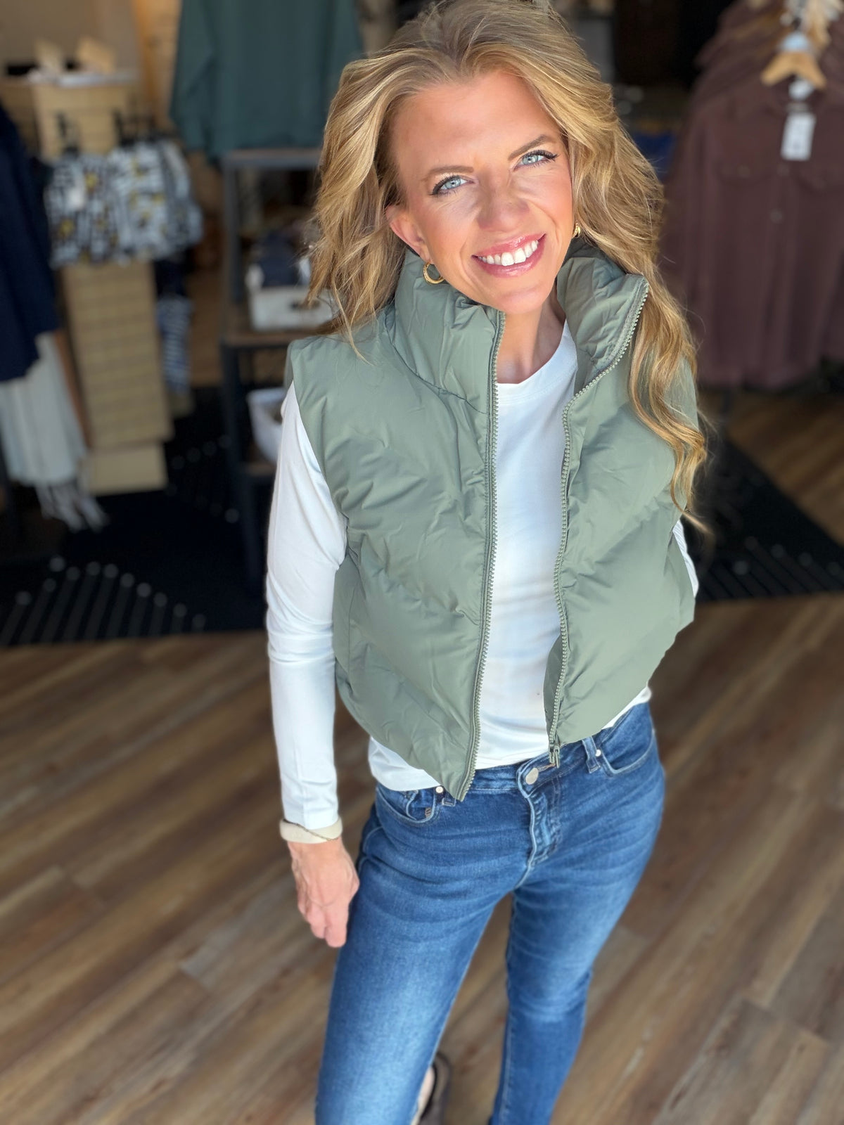 Valuable Cropped Vest