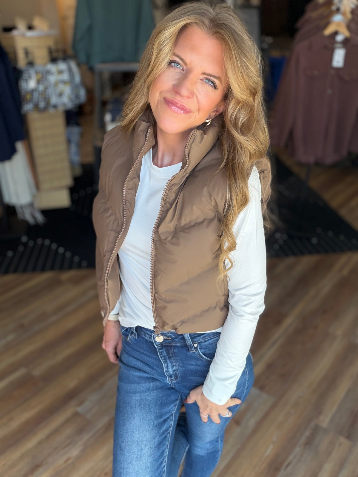 Valuable Cropped Vest