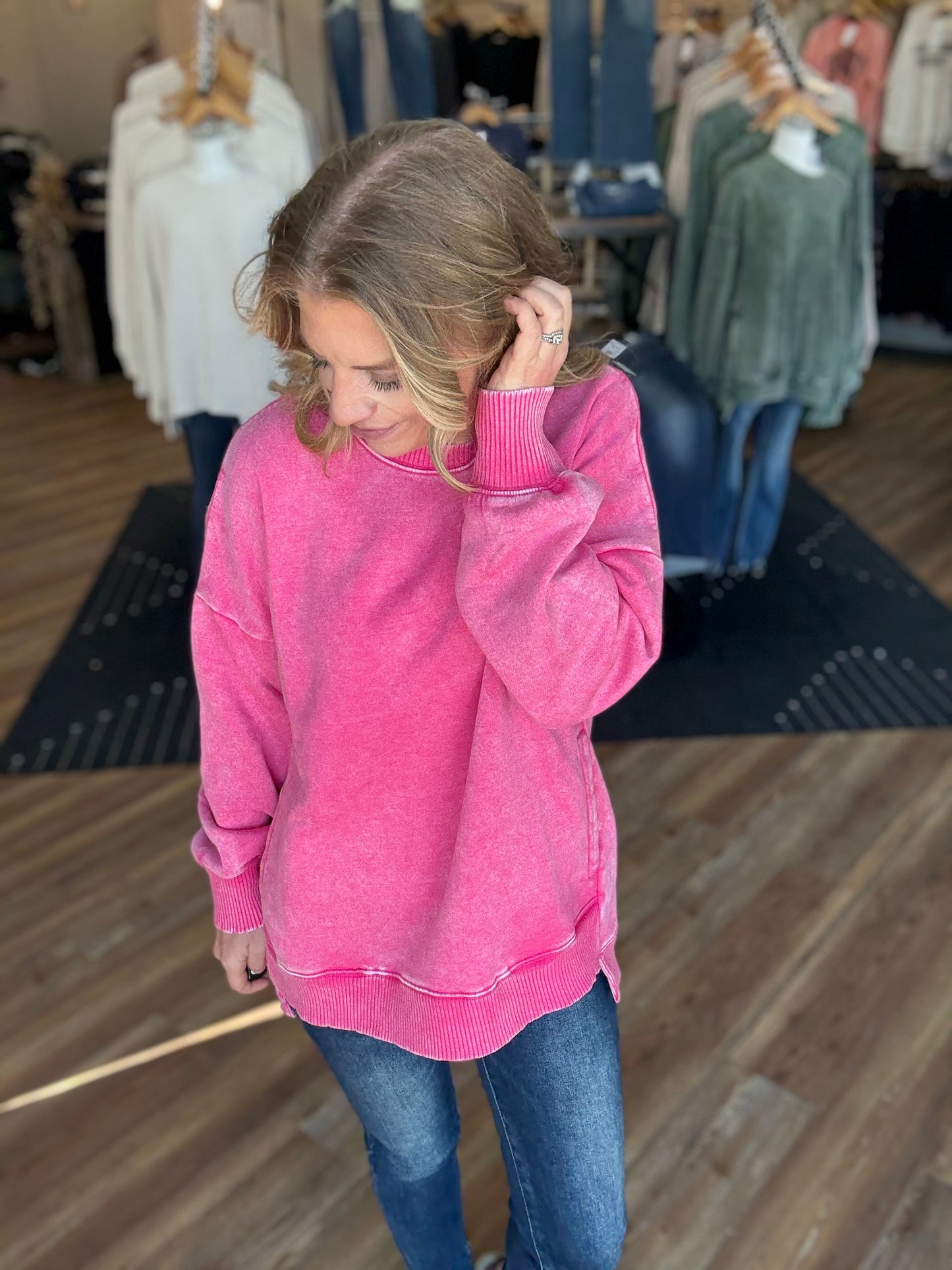 Winner Sweatshirt Acid Wash